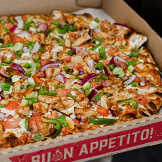 Summer BBQ Pizza